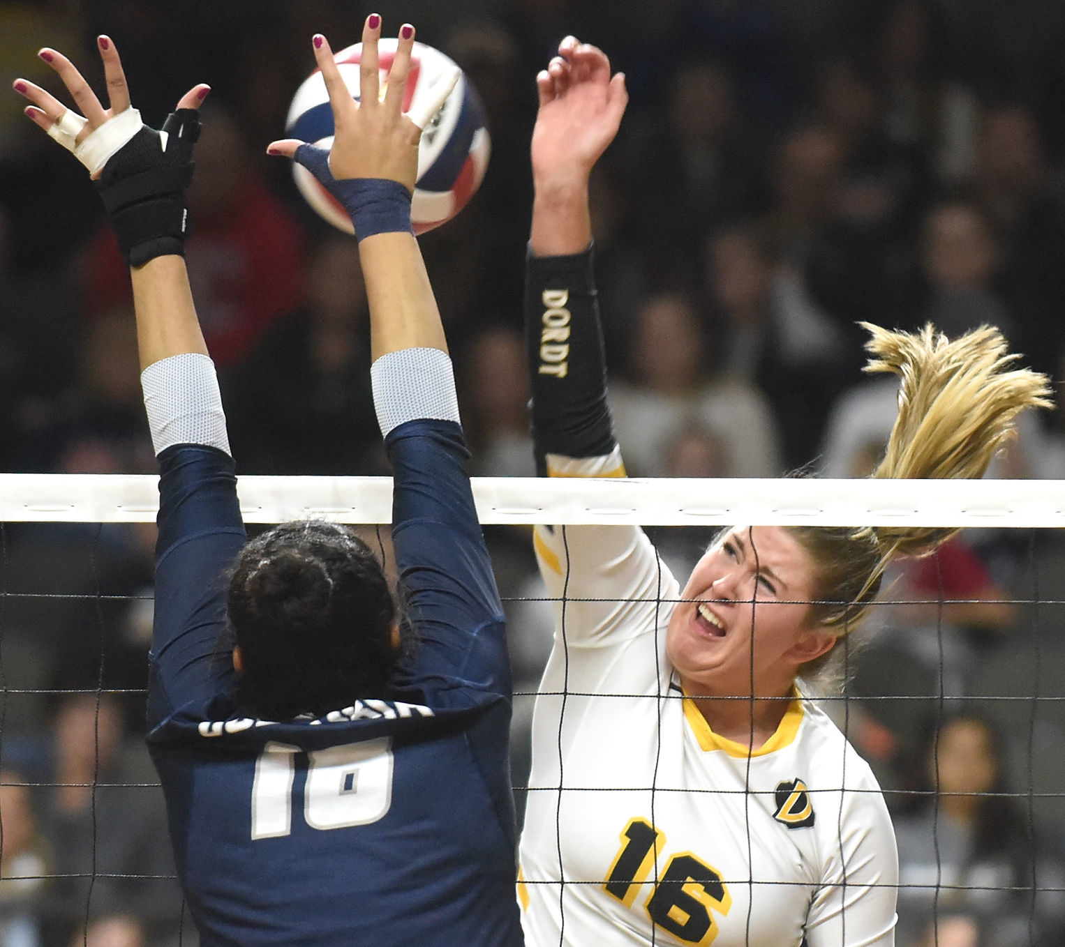 Volleyball NAIA Dordt vs. Columbia
